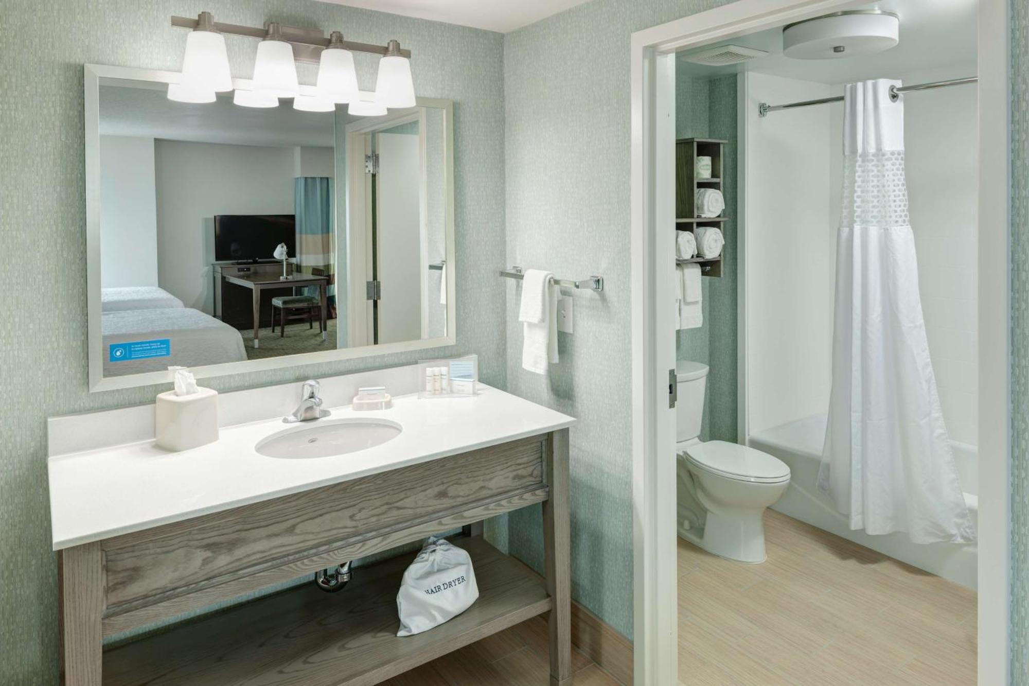 Hampton Inn & Suites By Hilton Carolina Beach Oceanfront Buitenkant foto