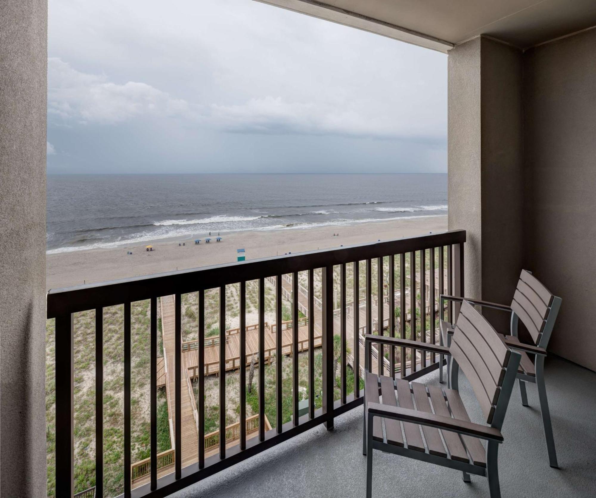 Hampton Inn & Suites By Hilton Carolina Beach Oceanfront Buitenkant foto