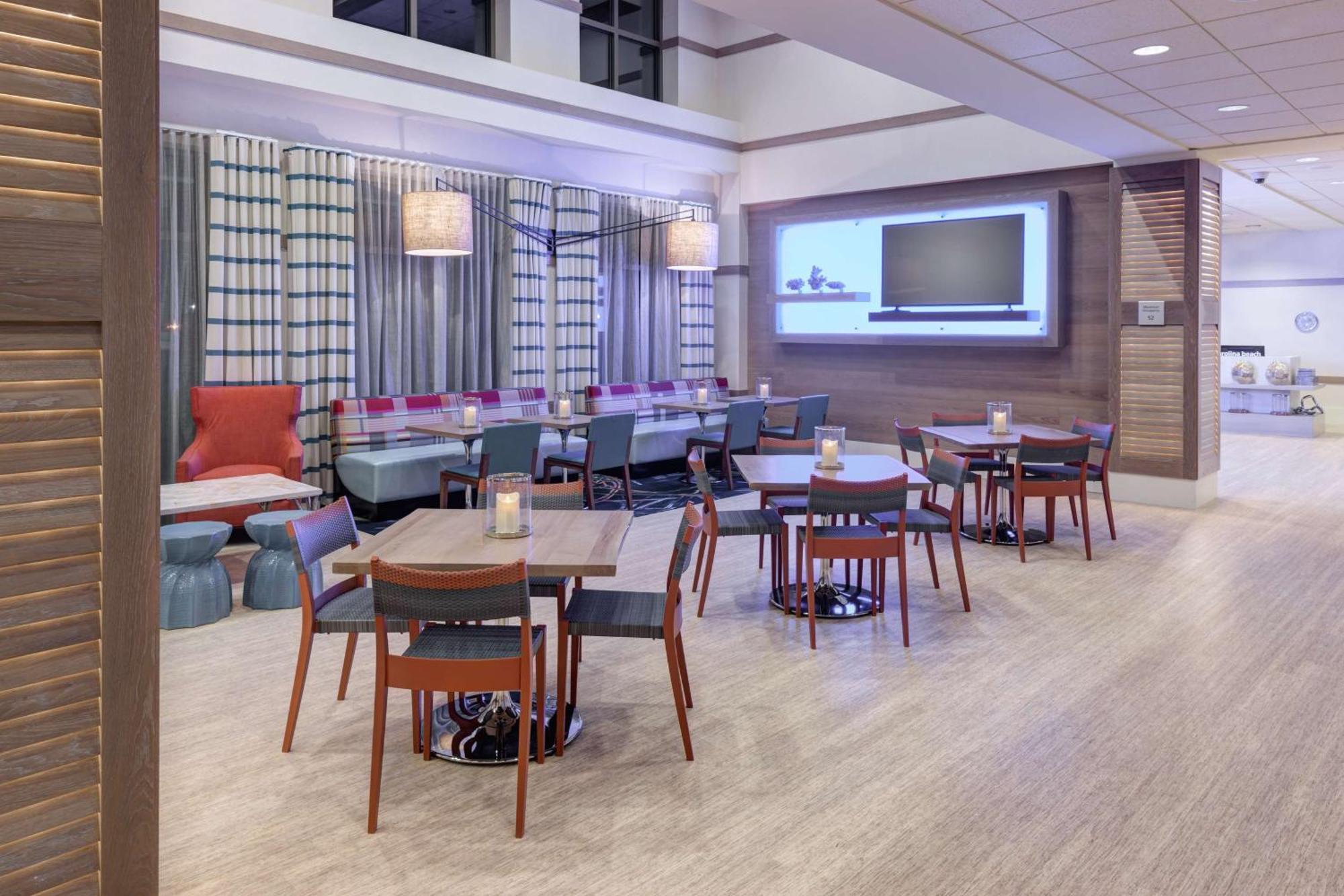 Hampton Inn & Suites By Hilton Carolina Beach Oceanfront Buitenkant foto