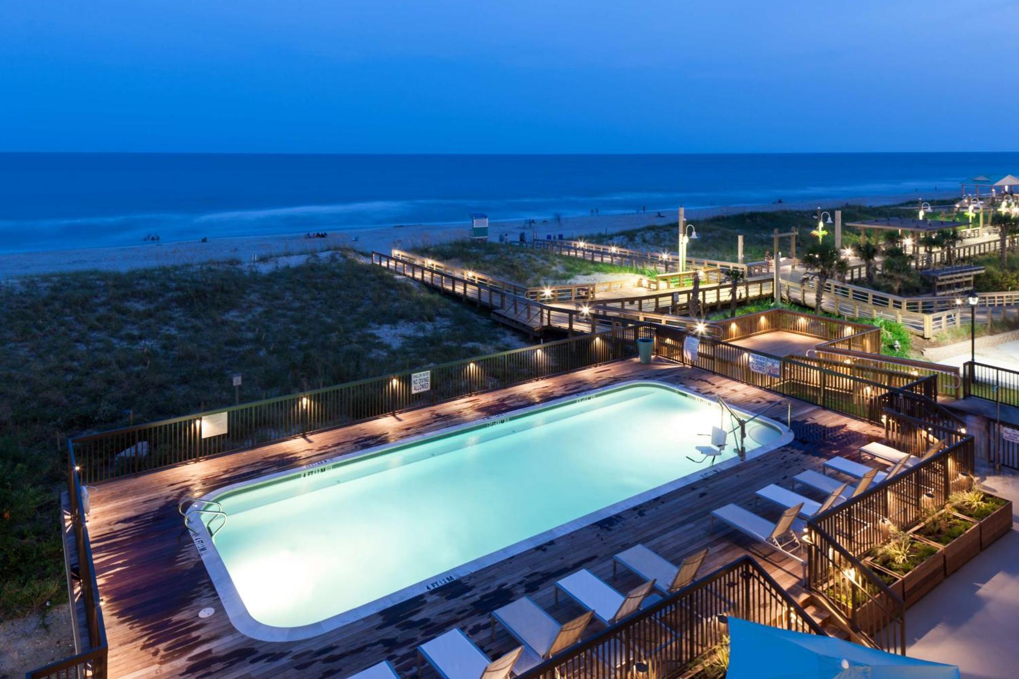 Hampton Inn & Suites By Hilton Carolina Beach Oceanfront Buitenkant foto